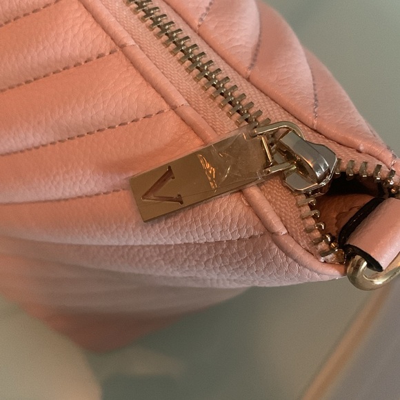 Victoria’s Secret purse - Picture 5 of 7